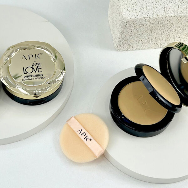 APK-in-Love-Whitening-Compact-Powder-2